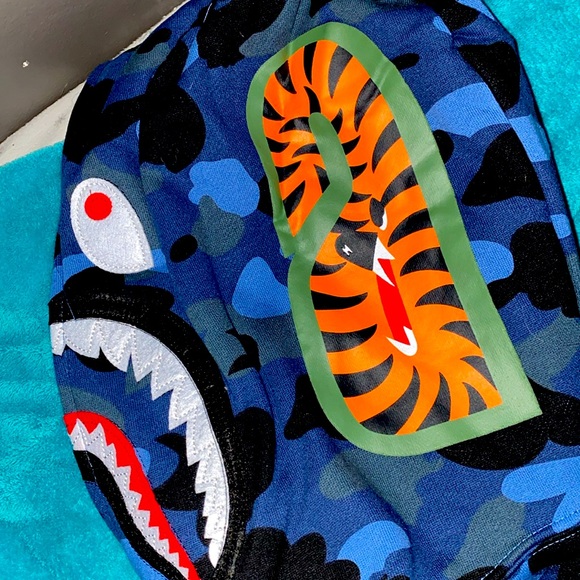 BLUE BAPE SWEATER - Picture 4 of 4